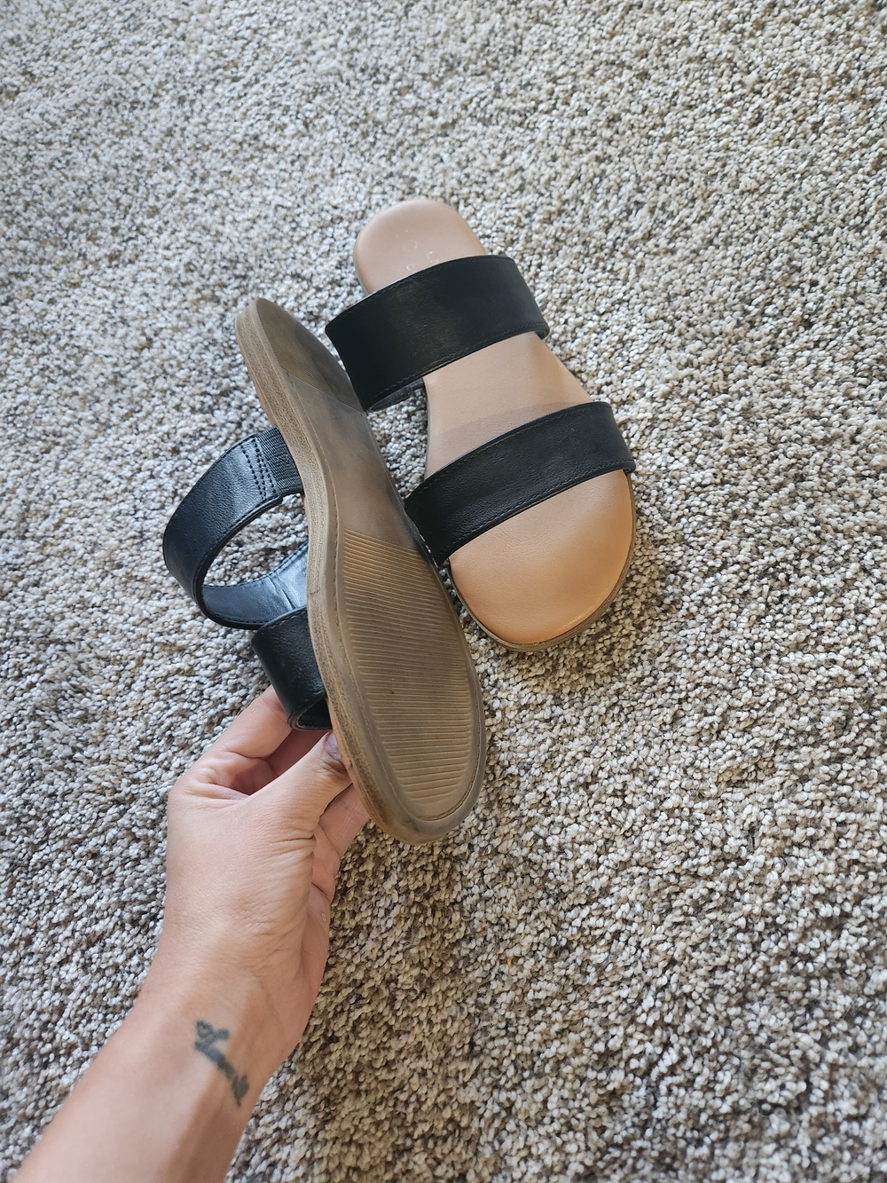 Womens Black Double-Strap Slide Sandals